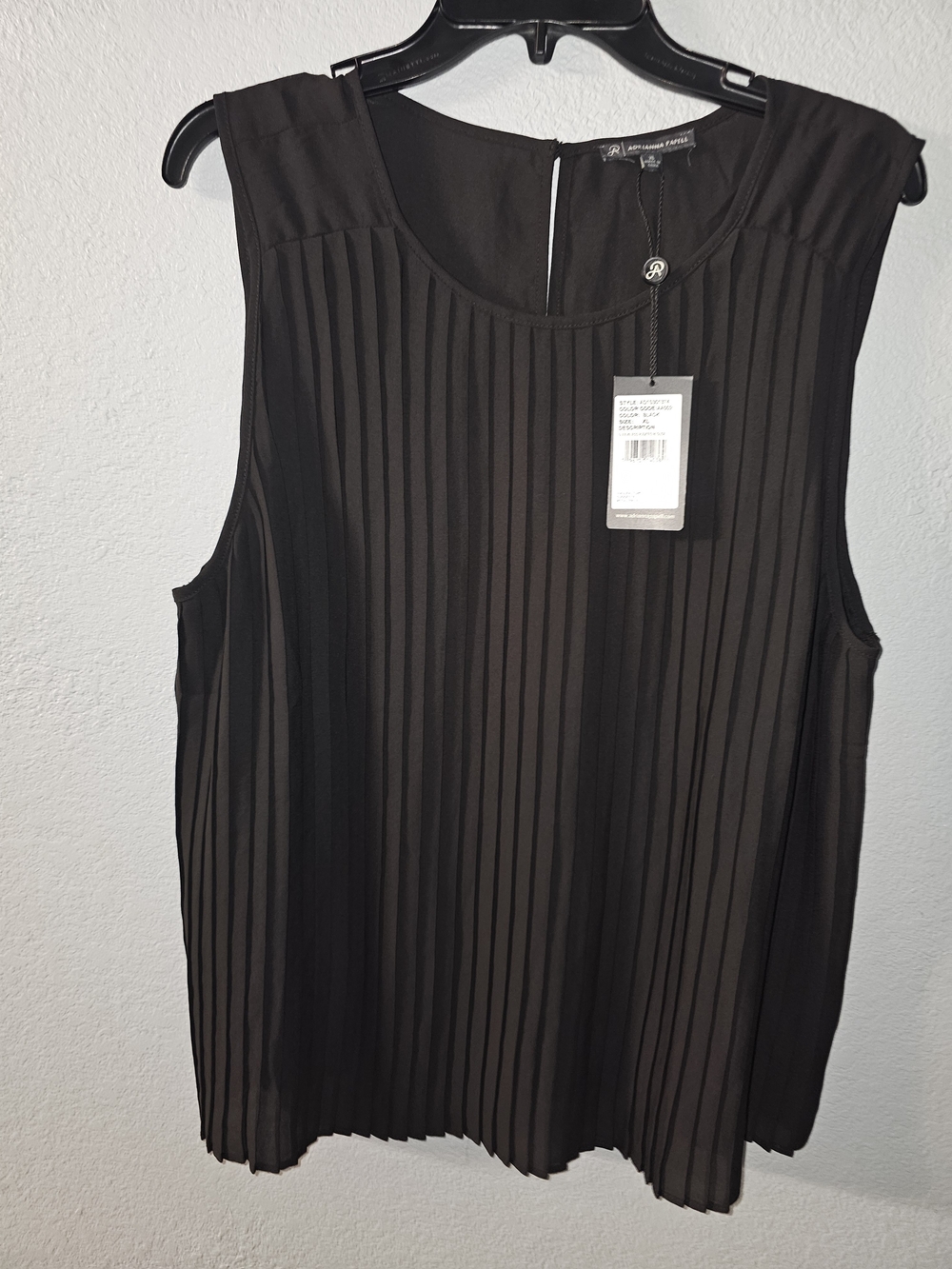 Adrianna Papell Black Pleated Sleeveless Camisole
